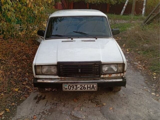 Білий ВАЗ 2107, об'ємом двигуна 1 л та пробігом 230 тис. км за 389 $, фото 1 на Automoto.ua