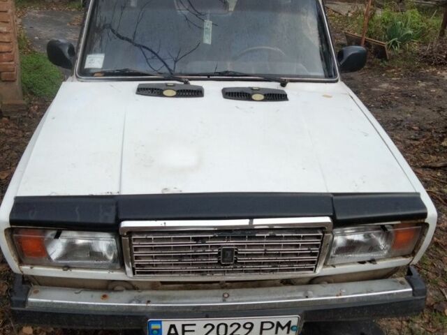 Белый ВАЗ 2107, объемом двигателя 1.5 л и пробегом 250 тыс. км за 357 $, фото 1 на Automoto.ua