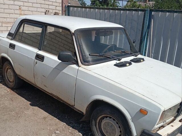 Белый ВАЗ 2107, объемом двигателя 0 л и пробегом 200 тыс. км за 502 $, фото 1 на Automoto.ua