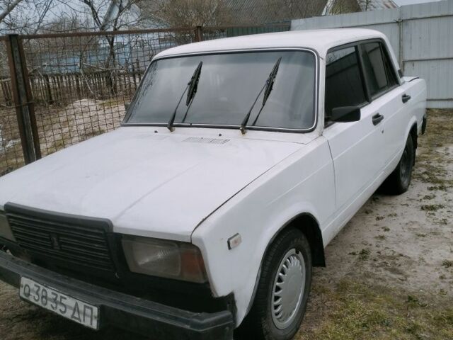 Білий ВАЗ 2107, об'ємом двигуна 1.5 л та пробігом 180 тис. км за 452 $, фото 1 на Automoto.ua