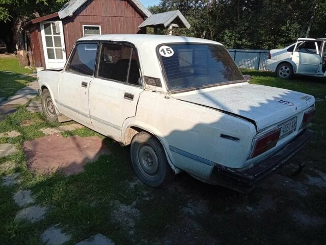 Белый ВАЗ 2107, объемом двигателя 0 л и пробегом 300 тыс. км за 253 $, фото 1 на Automoto.ua