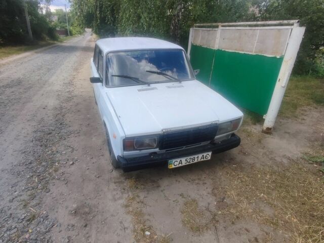 Белый ВАЗ 2107, объемом двигателя 0 л и пробегом 100 тыс. км за 417 $, фото 1 на Automoto.ua