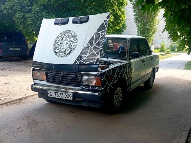 Белый ВАЗ 2107, объемом двигателя 1.6 л и пробегом 0 тыс. км за 490 $, фото 1 на Automoto.ua
