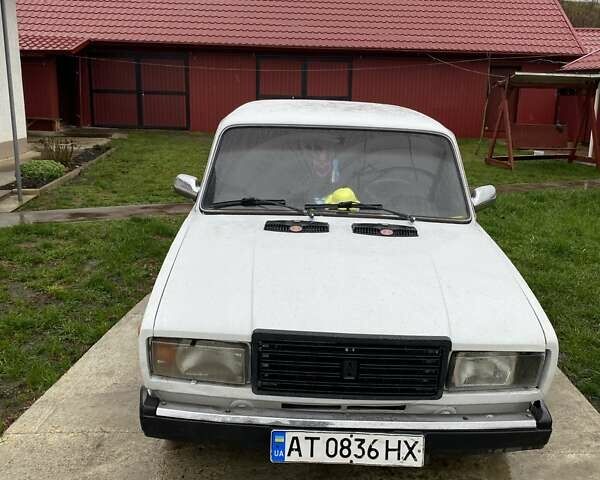 Белый ВАЗ 2107, объемом двигателя 1.5 л и пробегом 69 тыс. км за 600 $, фото 1 на Automoto.ua