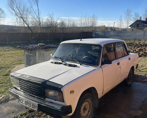 Белый ВАЗ 2107, объемом двигателя 1.5 л и пробегом 800 тыс. км за 700 $, фото 1 на Automoto.ua