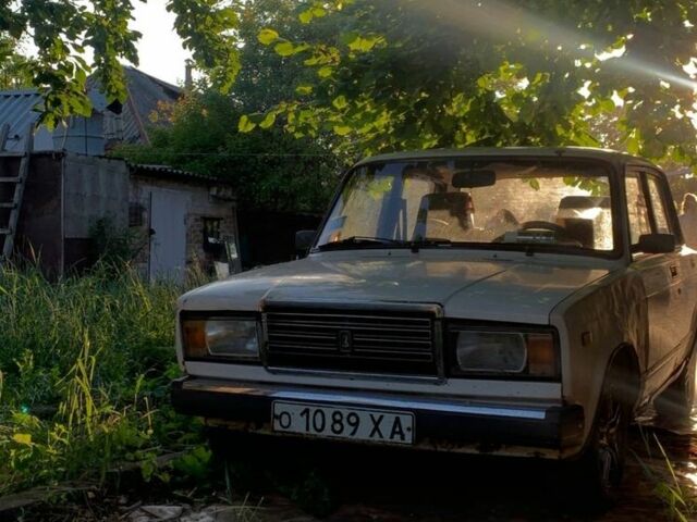 Белый ВАЗ 2107, объемом двигателя 1.5 л и пробегом 258 тыс. км за 446 $, фото 1 на Automoto.ua