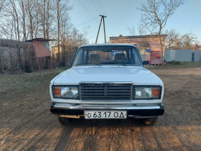 Білий ВАЗ 2107, об'ємом двигуна 0 л та пробігом 44 тис. км за 1500 $, фото 1 на Automoto.ua