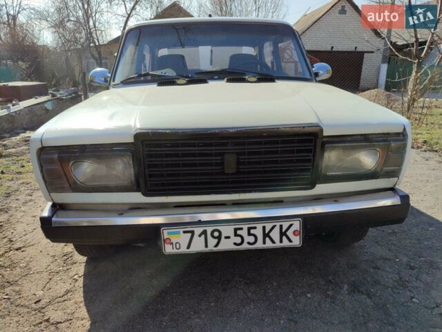 Белый ВАЗ 2107, объемом двигателя 1.5 л и пробегом 70 тыс. км за 1100 $, фото 1 на Automoto.ua
