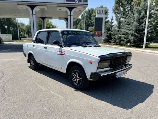 Белый ВАЗ 2107, объемом двигателя 1.6 л и пробегом 249 тыс. км за 751 $, фото 1 на Automoto.ua