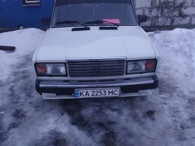 Білий ВАЗ 2107, об'ємом двигуна 1.5 л та пробігом 438 тис. км за 1000 $, фото 1 на Automoto.ua