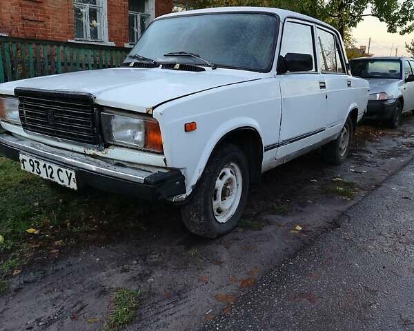 Белый ВАЗ 2107, объемом двигателя 1.3 л и пробегом 613 тыс. км за 545 $, фото 1 на Automoto.ua