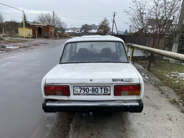 Белый ВАЗ 2107, объемом двигателя 1.5 л и пробегом 1 тыс. км за 448 $, фото 1 на Automoto.ua