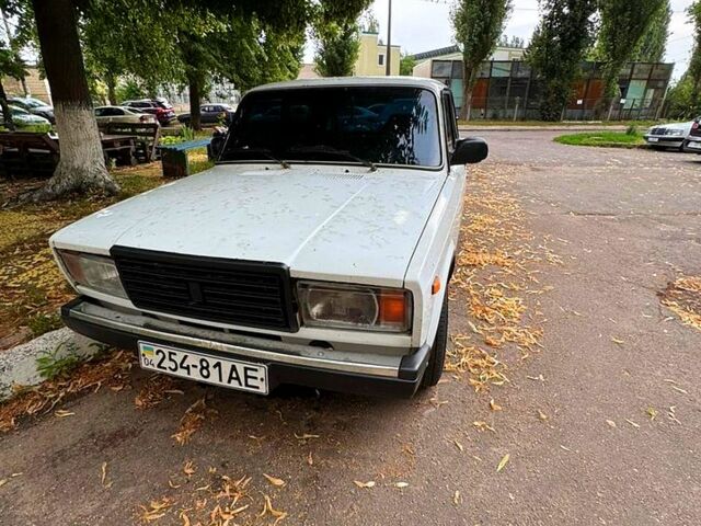 Білий ВАЗ 2107, об'ємом двигуна 1.5 л та пробігом 0 тис. км за 1070 $, фото 1 на Automoto.ua