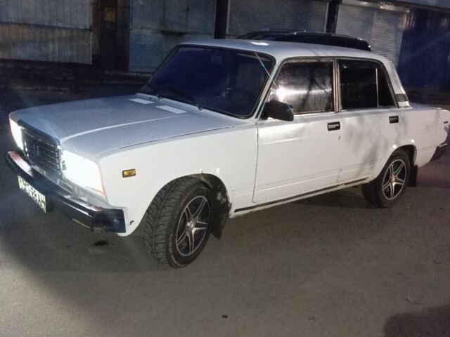 Белый ВАЗ 2107, объемом двигателя 1.5 л и пробегом 134 тыс. км за 641 $, фото 1 на Automoto.ua