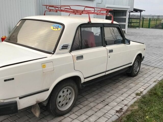 Белый ВАЗ 2107, объемом двигателя 1.5 л и пробегом 134 тыс. км за 600 $, фото 1 на Automoto.ua