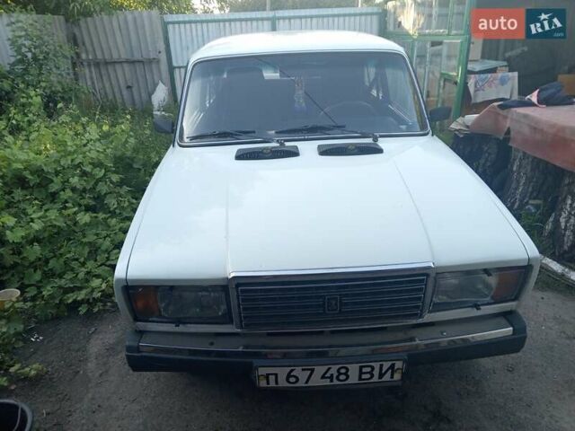 Белый ВАЗ 2107, объемом двигателя 0 л и пробегом 289 тыс. км за 700 $, фото 1 на Automoto.ua