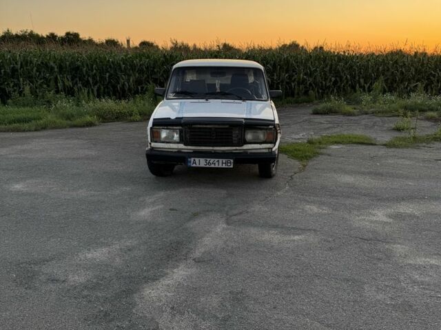 Белый ВАЗ 2107, объемом двигателя 1.5 л и пробегом 1000 тыс. км за 500 $, фото 1 на Automoto.ua
