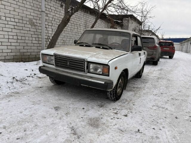Білий ВАЗ 2107, об'ємом двигуна 1.5 л та пробігом 8 тис. км за 5000 $, фото 1 на Automoto.ua