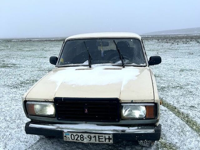 Белый ВАЗ 2107, объемом двигателя 1.5 л и пробегом 0 тыс. км за 550 $, фото 1 на Automoto.ua