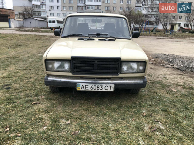 Белый ВАЗ 2107, объемом двигателя 0 л и пробегом 300 тыс. км за 1000 $, фото 1 на Automoto.ua
