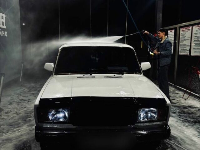 Белый ВАЗ 2107, объемом двигателя 1.5 л и пробегом 88 тыс. км за 732 $, фото 1 на Automoto.ua