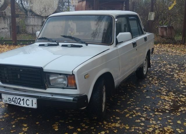 Білий ВАЗ 2107, об'ємом двигуна 1.5 л та пробігом 56 тис. км за 358 $, фото 1 на Automoto.ua