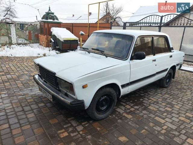 Белый ВАЗ 2107, объемом двигателя 1.5 л и пробегом 150 тыс. км за 500 $, фото 1 на Automoto.ua