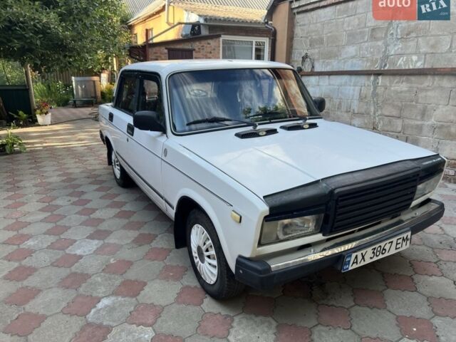 Белый ВАЗ 2107, объемом двигателя 1.5 л и пробегом 130 тыс. км за 849 $, фото 1 на Automoto.ua