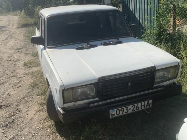Белый ВАЗ 2107, объемом двигателя 1.3 л и пробегом 153 тыс. км за 427 $, фото 1 на Automoto.ua
