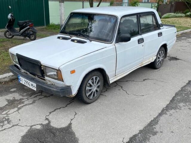 Белый ВАЗ 2107, объемом двигателя 1.5 л и пробегом 777 тыс. км за 550 $, фото 1 на Automoto.ua
