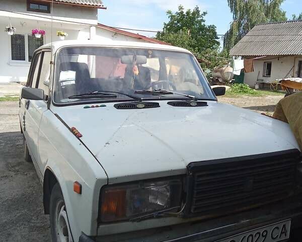 Белый ВАЗ 2107, объемом двигателя 1.5 л и пробегом 236 тыс. км за 500 $, фото 1 на Automoto.ua