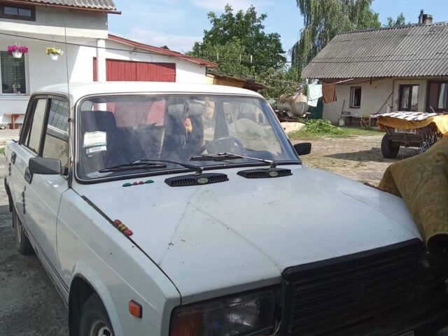 Білий ВАЗ 2107, об'ємом двигуна 1.5 л та пробігом 236 тис. км за 500 $, фото 1 на Automoto.ua