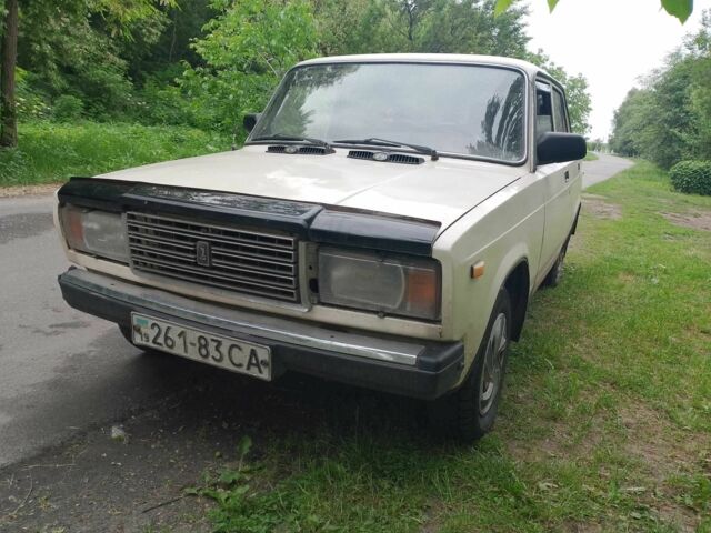 Белый ВАЗ 2107, объемом двигателя 1.5 л и пробегом 68 тыс. км за 419 $, фото 1 на Automoto.ua