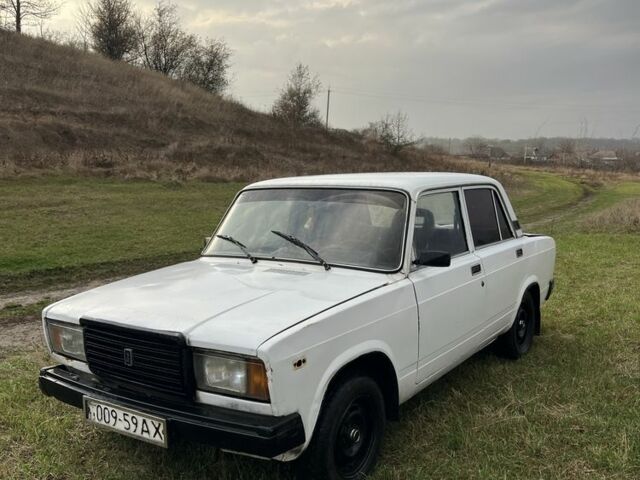 Білий ВАЗ 2107, об'ємом двигуна 1.5 л та пробігом 20 тис. км за 343 $, фото 1 на Automoto.ua