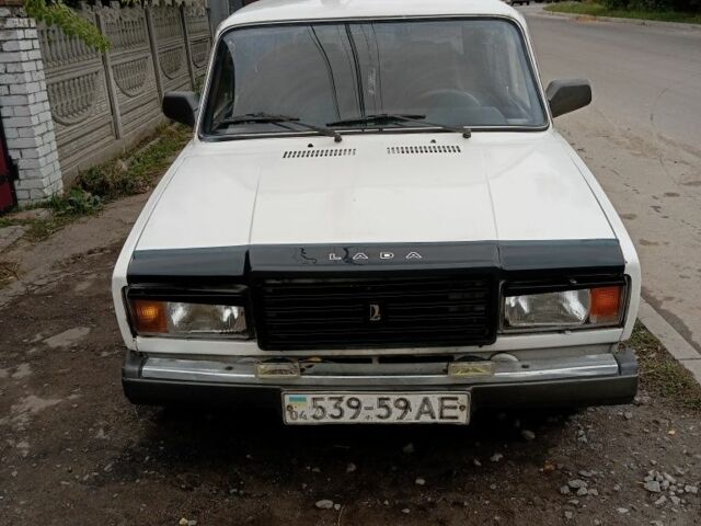Білий ВАЗ 2107, об'ємом двигуна 0 л та пробігом 100 тис. км за 604 $, фото 1 на Automoto.ua