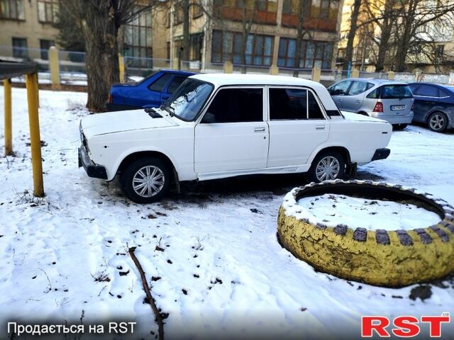 Белый ВАЗ 2107, объемом двигателя 1.5 л и пробегом 347 тыс. км за 1400 $, фото 1 на Automoto.ua