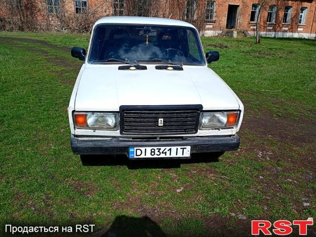 Белый ВАЗ 2107, объемом двигателя 1.5 л и пробегом 0 тыс. км за 670 $, фото 1 на Automoto.ua