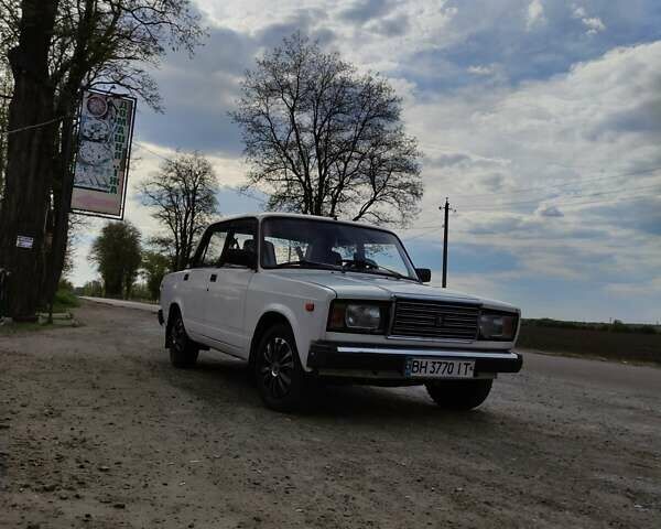 Білий ВАЗ 2107, об'ємом двигуна 1.5 л та пробігом 776 тис. км за 1750 $, фото 1 на Automoto.ua