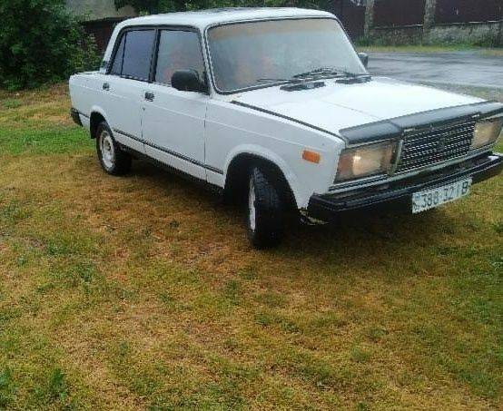 Білий ВАЗ 2107, об'ємом двигуна 3 л та пробігом 1 тис. км за 603 $, фото 1 на Automoto.ua