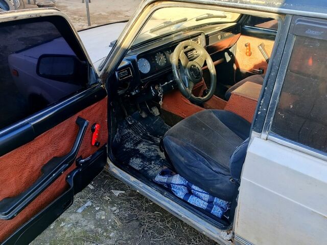 Білий ВАЗ 2107, об'ємом двигуна 1.6 л та пробігом 555 тис. км за 410 $, фото 1 на Automoto.ua