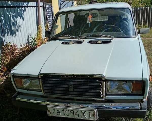 Белый ВАЗ 2107, объемом двигателя 1.5 л и пробегом 181 тыс. км за 450 $, фото 1 на Automoto.ua