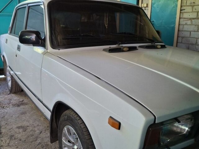 Білий ВАЗ 2107, об'ємом двигуна 0 л та пробігом 276 тис. км за 1200 $, фото 1 на Automoto.ua