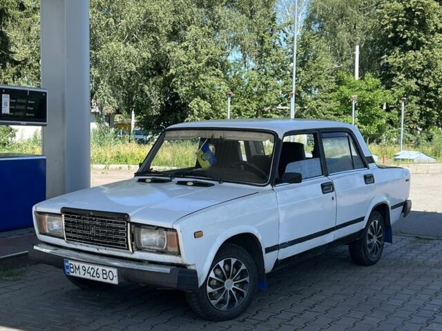 Белый ВАЗ 2107, объемом двигателя 1.5 л и пробегом 140 тыс. км за 601 $, фото 1 на Automoto.ua