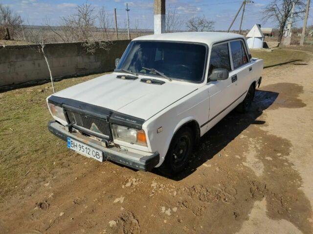 Білий ВАЗ 2107, об'ємом двигуна 1.3 л та пробігом 110 тис. км за 650 $, фото 1 на Automoto.ua