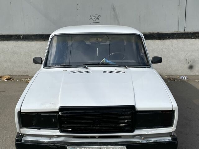 Білий ВАЗ 2107, об'ємом двигуна 1.5 л та пробігом 2 тис. км за 1103 $, фото 1 на Automoto.ua