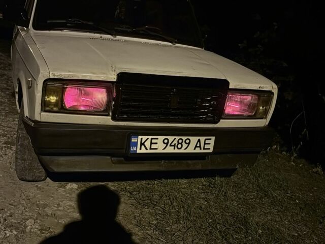 Белый ВАЗ 2107, объемом двигателя 0 л и пробегом 350 тыс. км за 1118 $, фото 1 на Automoto.ua