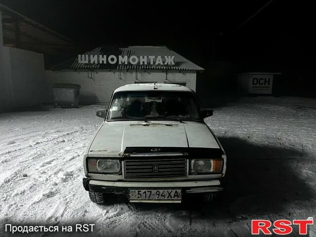 Білий ВАЗ 2107, об'ємом двигуна 1.5 л та пробігом 300 тис. км за 750 $, фото 1 на Automoto.ua