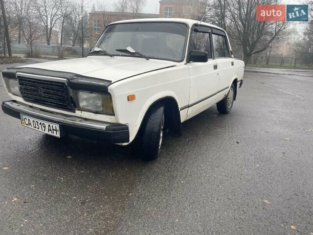 Белый ВАЗ 2107, объемом двигателя 1.6 л и пробегом 100 тыс. км за 638 $, фото 1 на Automoto.ua