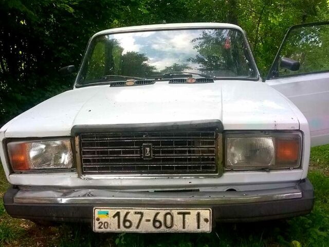 Белый ВАЗ 2107, объемом двигателя 1.6 л и пробегом 383 тыс. км за 360 $, фото 1 на Automoto.ua