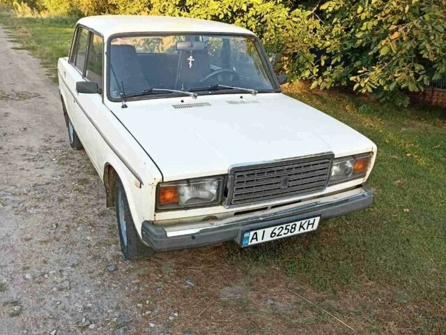 Белый ВАЗ 2107, объемом двигателя 1.5 л и пробегом 135 тыс. км за 28000 $, фото 1 на Automoto.ua